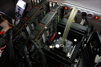 HIS290X_crossfire_photo4